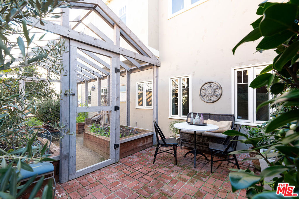 427 12th Street - Photo 29