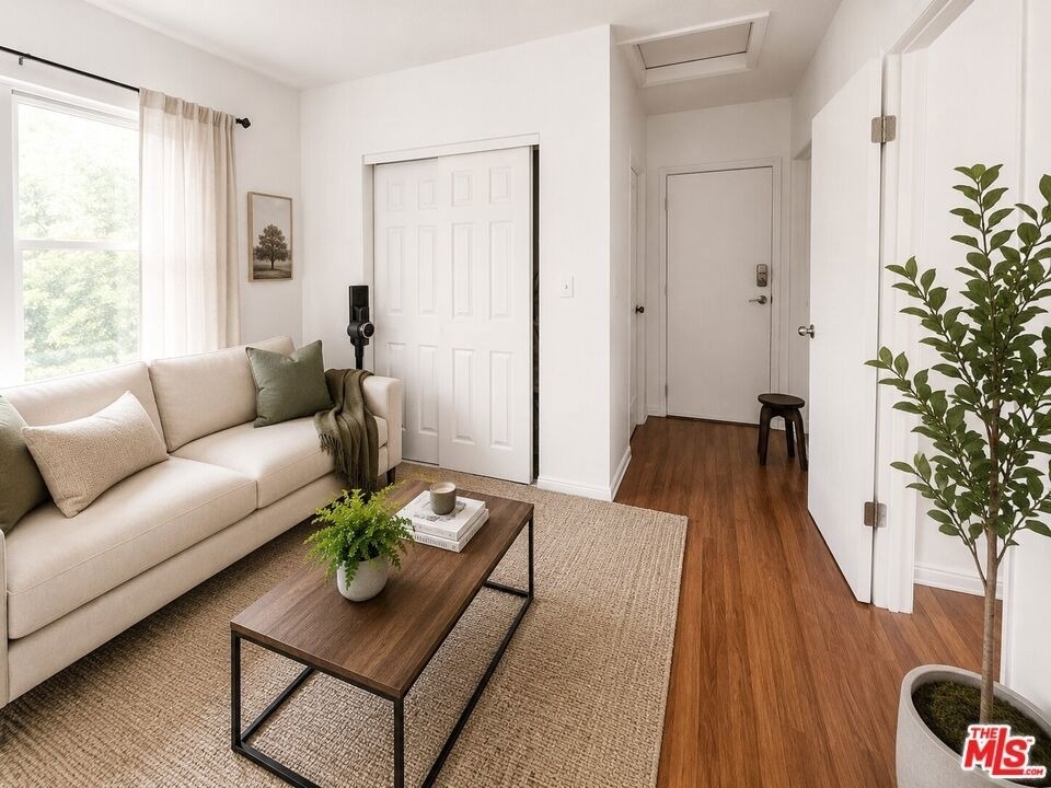 2666 Orchard Avenue - Photo 2