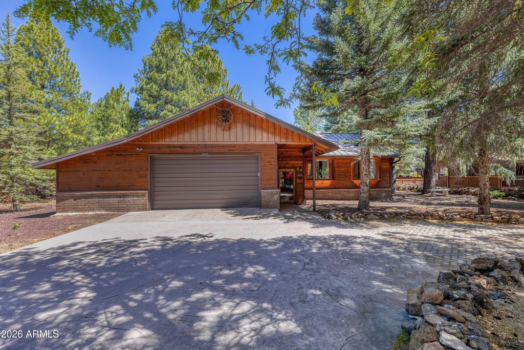5038 Sweeping Vista Drive - Photo 1