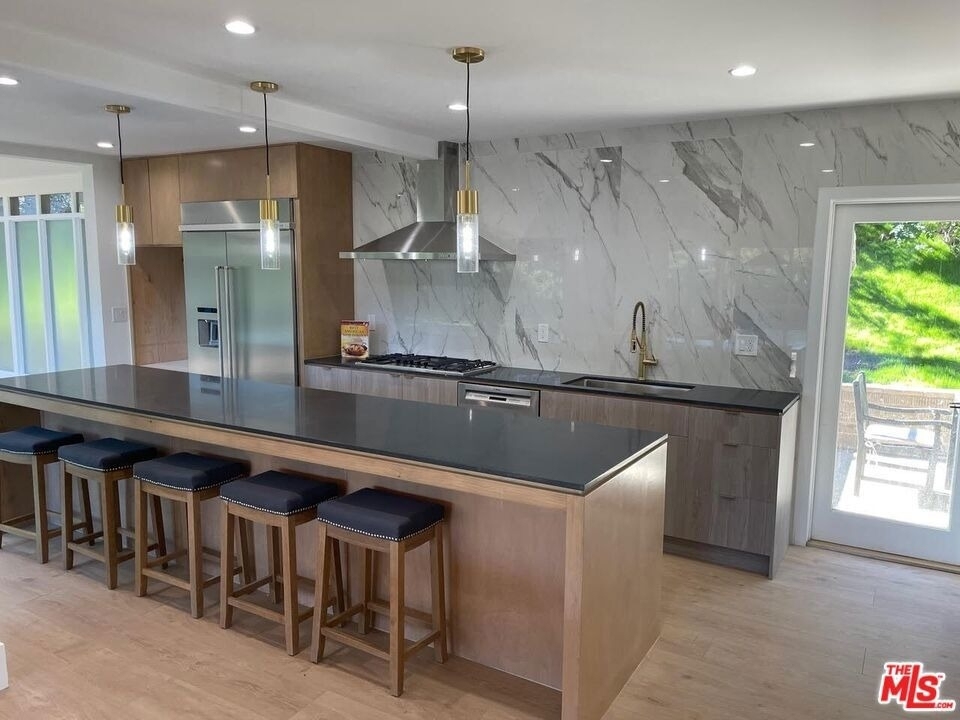 15434 Mulholland Drive - Photo 1