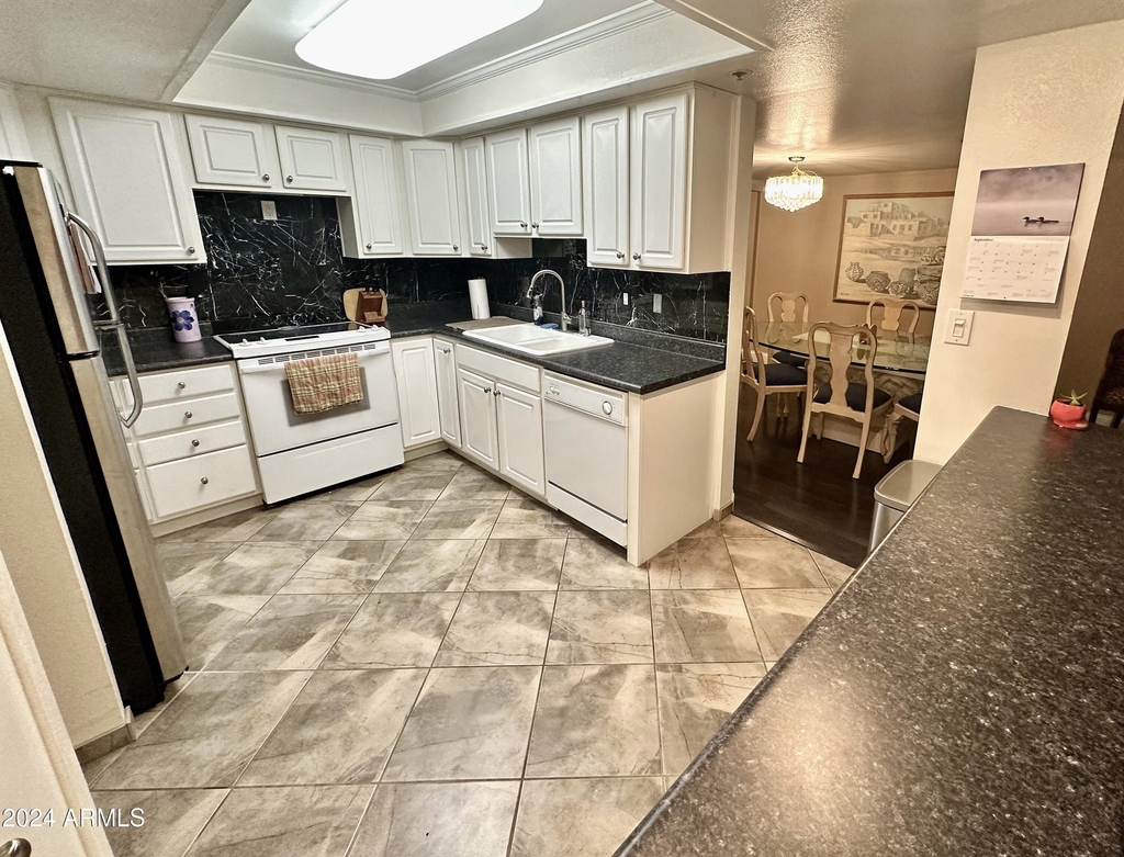 7950 E Camelback Road - Photo 6
