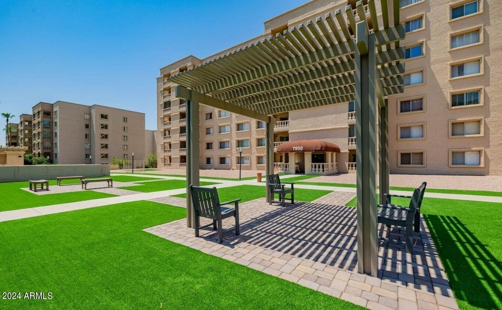 7950 E Camelback Road - Photo 19