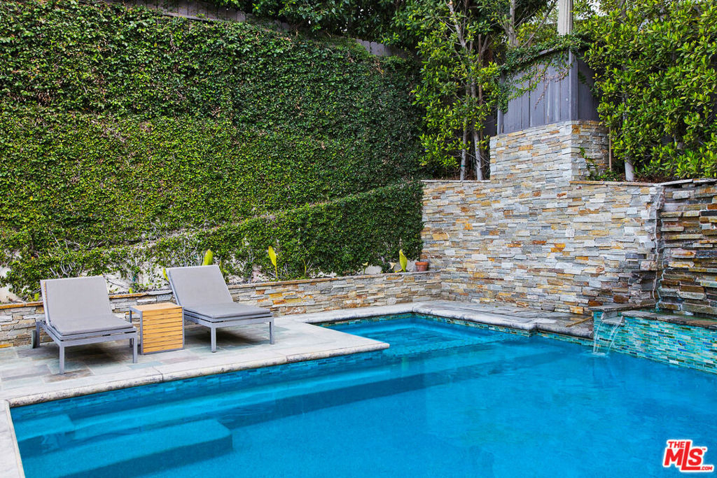 1655 N Crescent Heights Boulevard - Photo 8