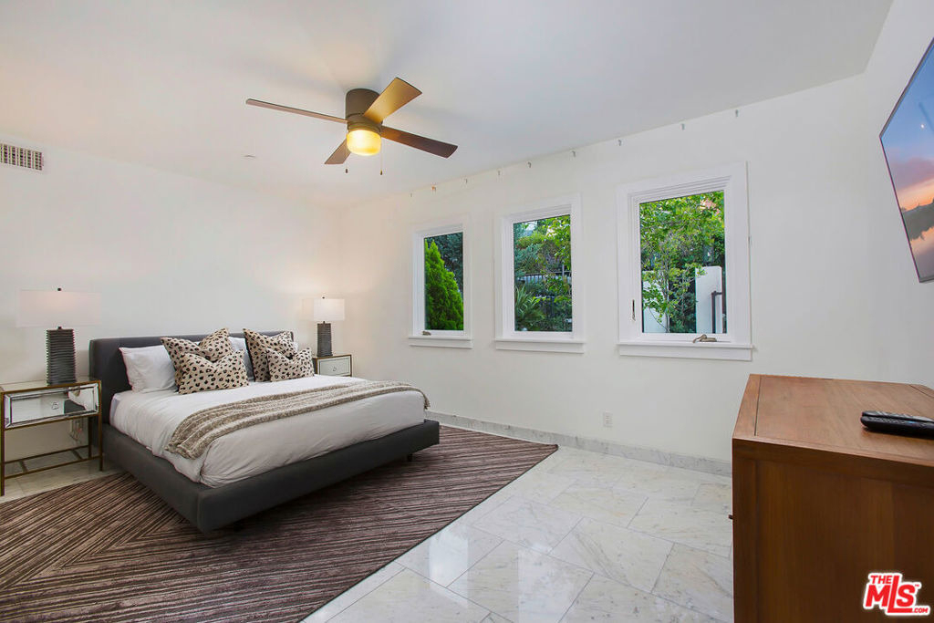 1655 N Crescent Heights Boulevard - Photo 43