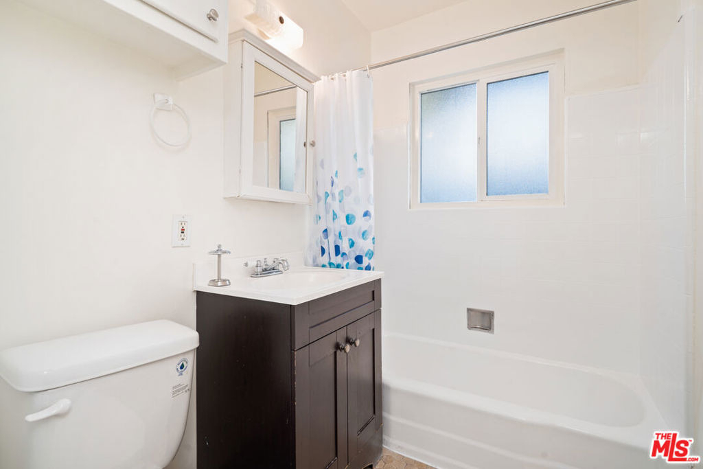 932 Wilcox Ave - Photo 20