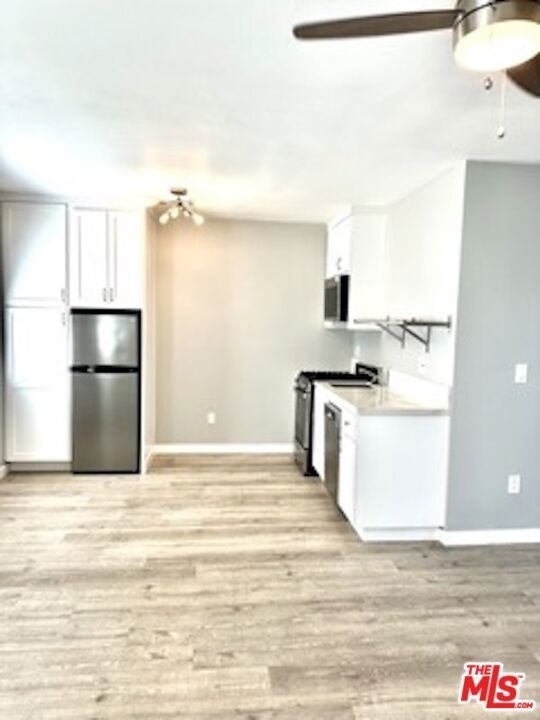 613 S Prairie Avenue - Photo 5