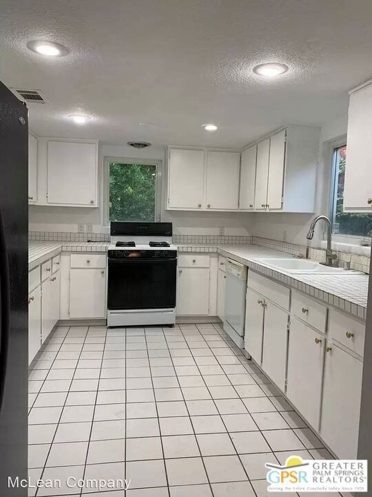 123 W San Carlos Road - Photo 5