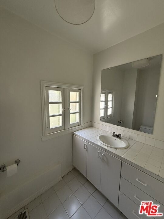 1740 Westerly Terr - Photo 8
