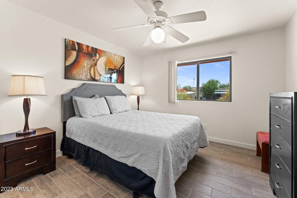 540 S West Road - Photo 4