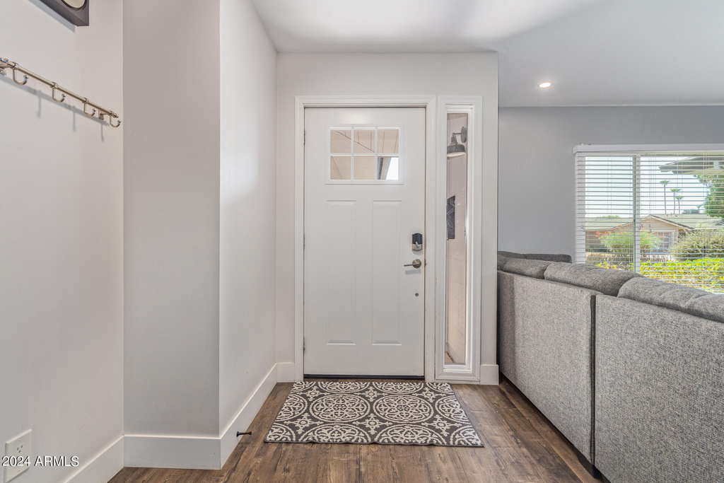8742 E Weldon Avenue - Photo 32