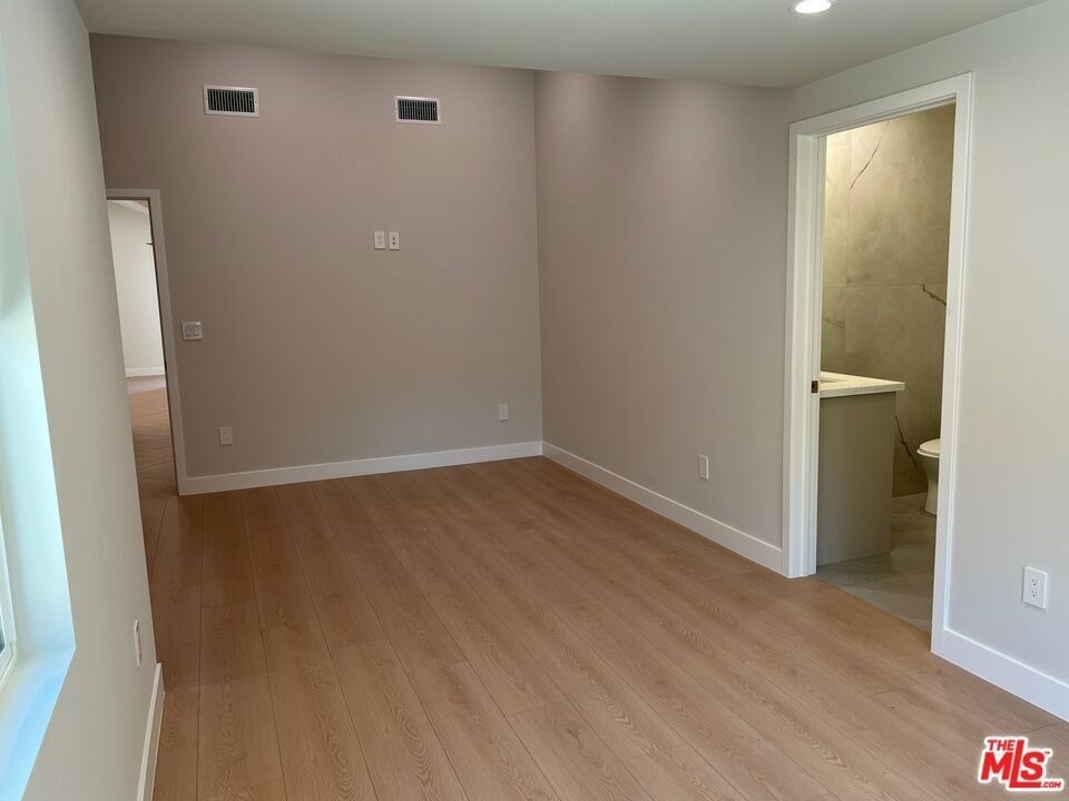13338 Magnolia Boulevard - Photo 37