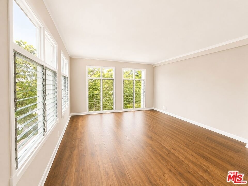 634 S Gramercy Place - Photo 4