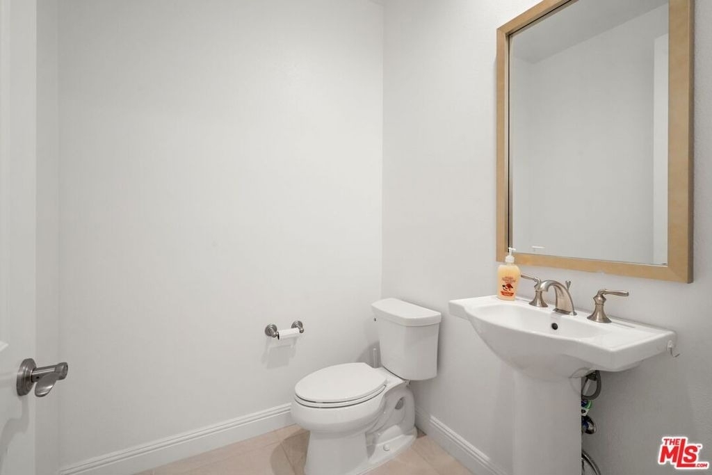 20244 W Albion Way - Photo 16