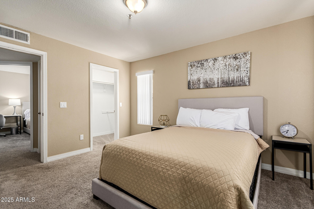 2025 E Campbell Avenue - Photo 11