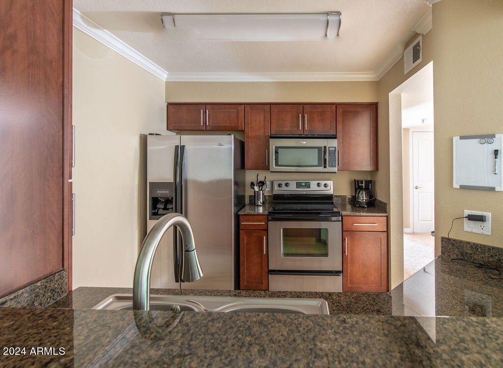 2025 E Campbell Avenue - Photo 8
