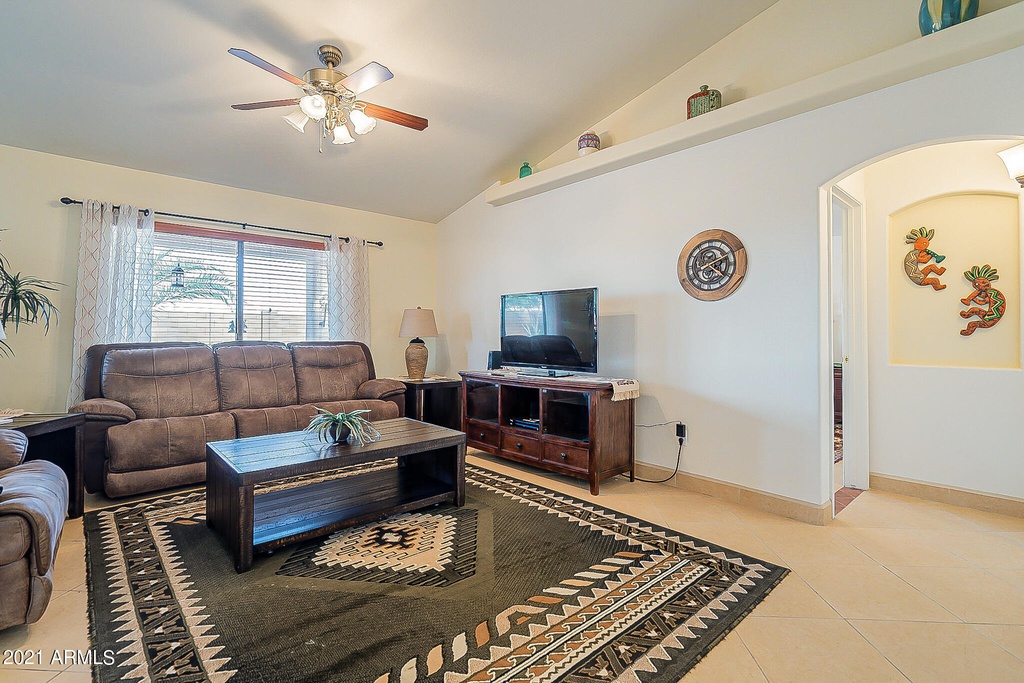 1105 N Cota Lane - Photo 8