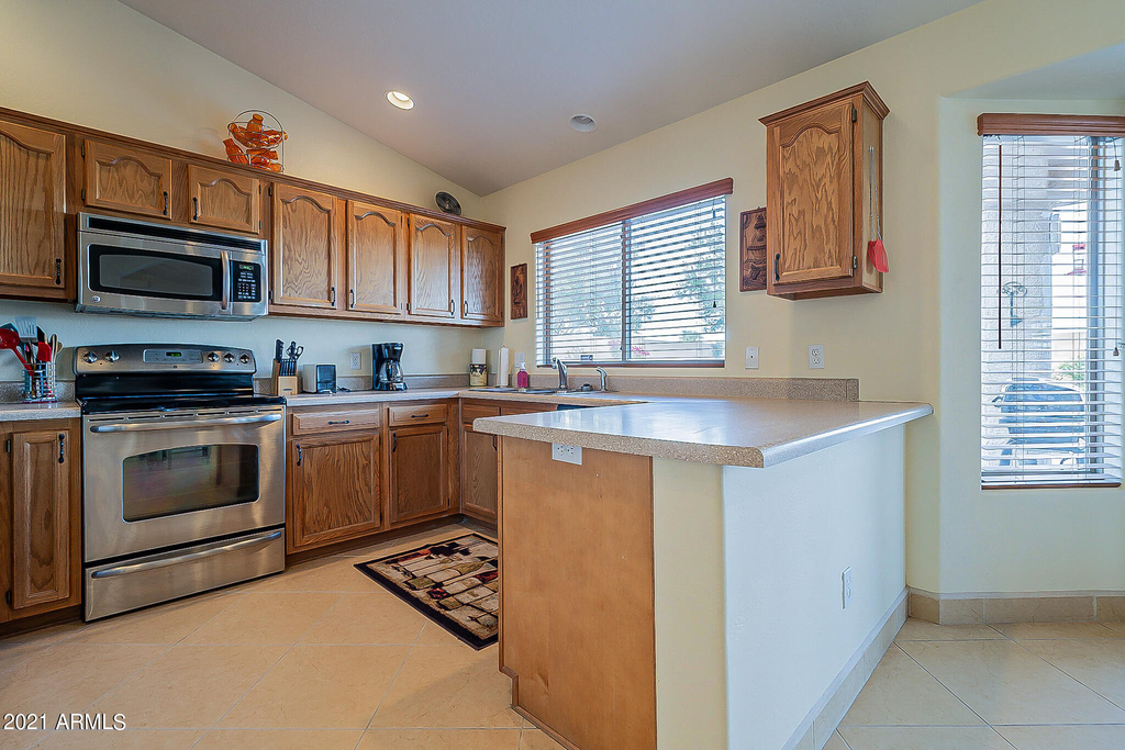 1105 N Cota Lane - Photo 19