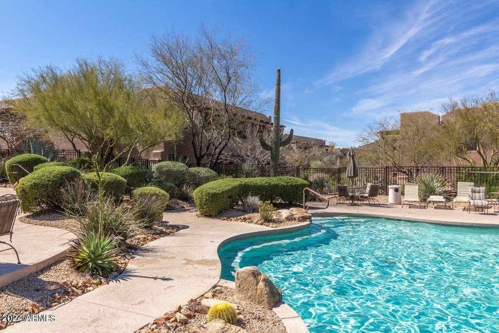 36601 N Mule Train Road - Photo 54