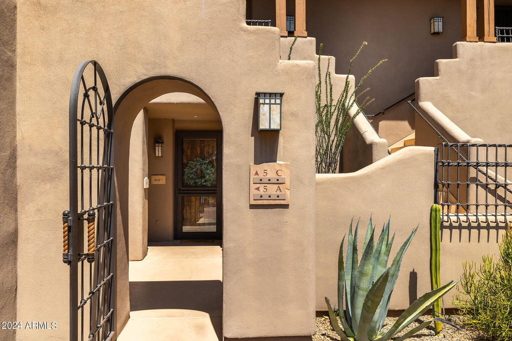 36601 N Mule Train Road - Photo 49