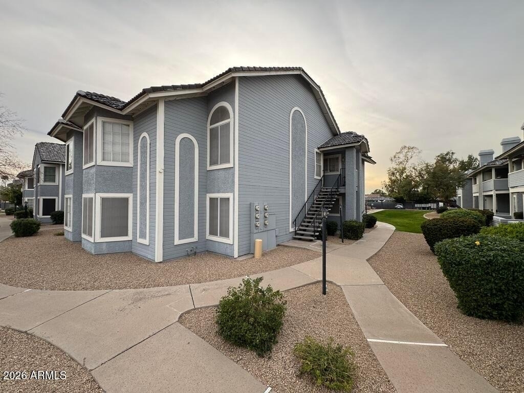 2910 W Marconi Avenue - Photo 0
