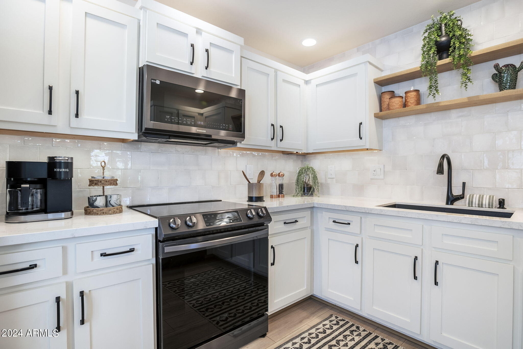 16801 N 94th Street - Photo 0