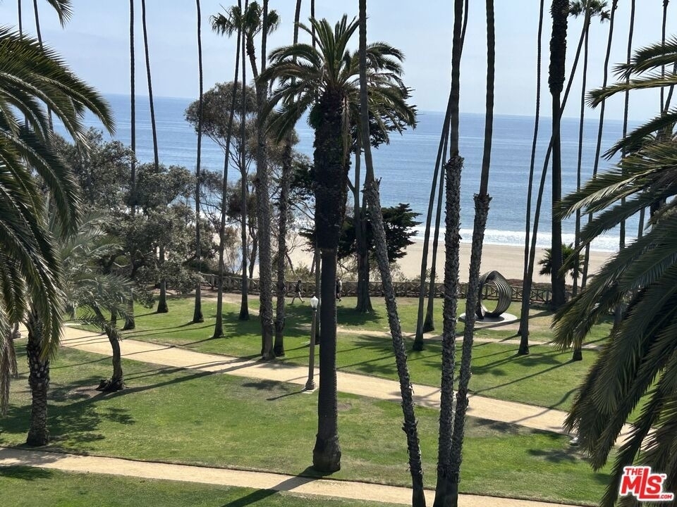 701 Ocean Avenue - Photo 49