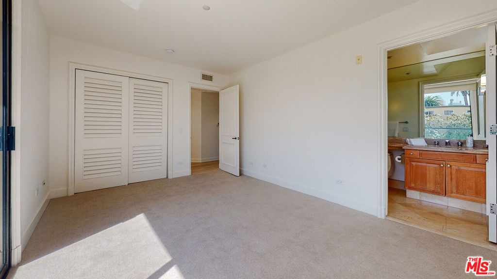 701 Ocean Avenue - Photo 30