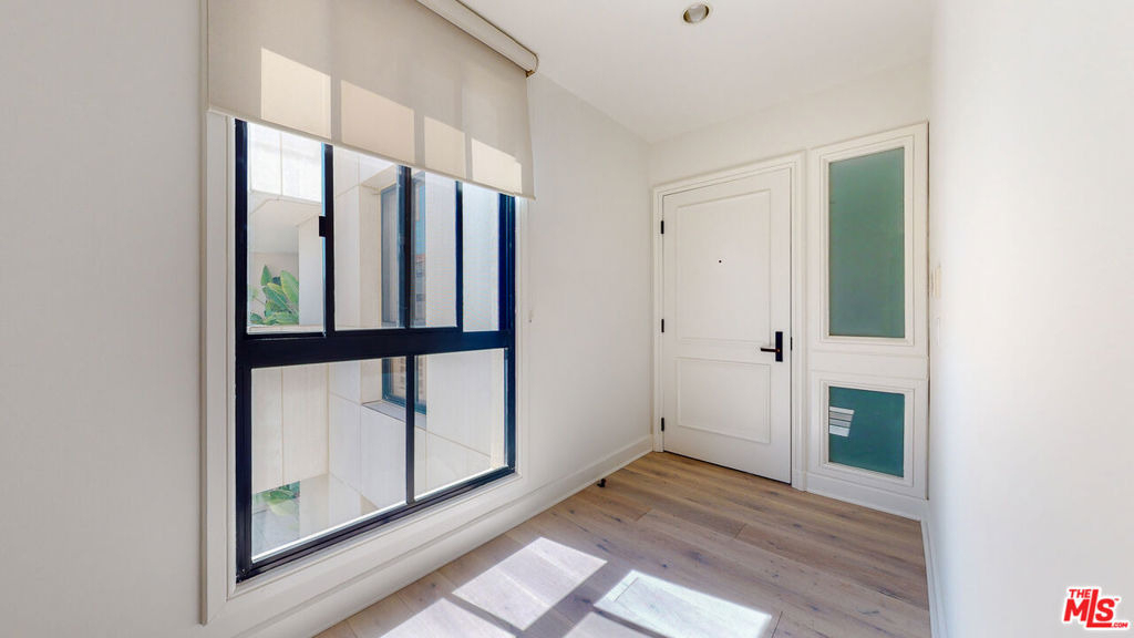 701 Ocean Avenue - Photo 3
