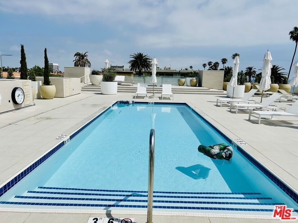 701 Ocean Avenue - Photo 39