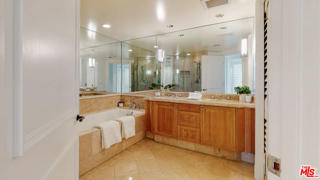 701 Ocean Avenue - Photo 25