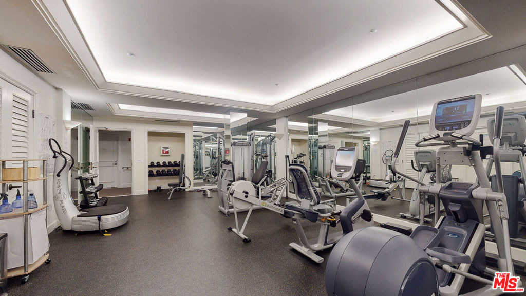 701 Ocean Avenue - Photo 37