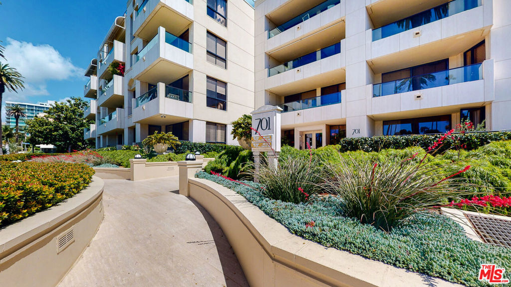 701 Ocean Avenue - Photo 0