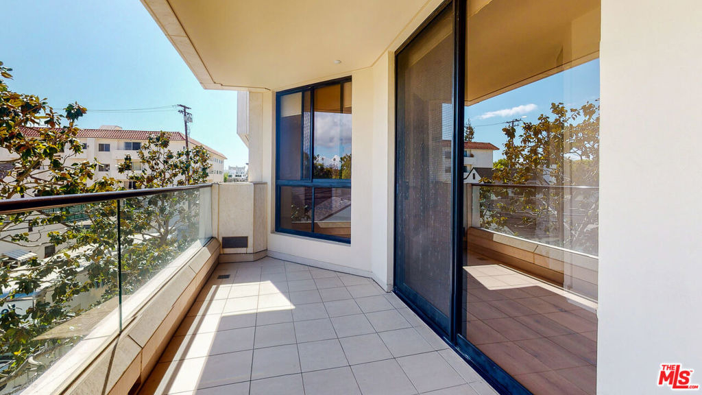 701 Ocean Avenue - Photo 34