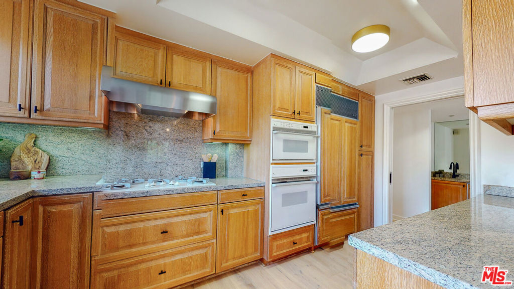 701 Ocean Avenue - Photo 20