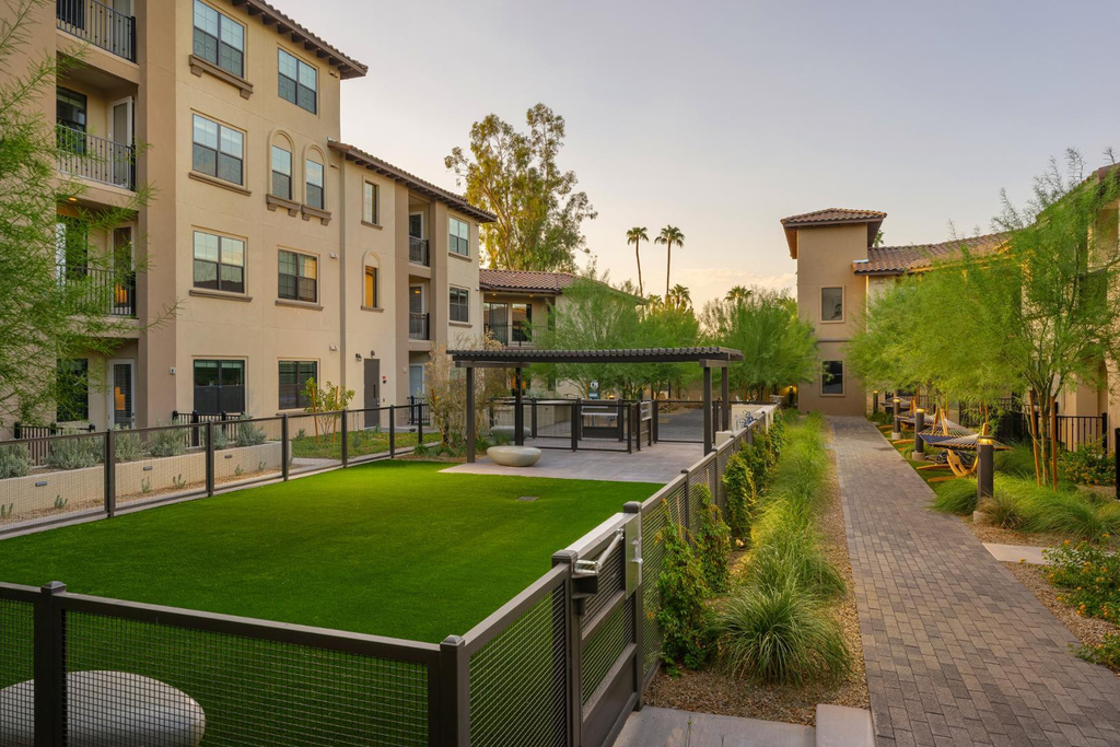 13220 N Scottsdale Road - Photo 4