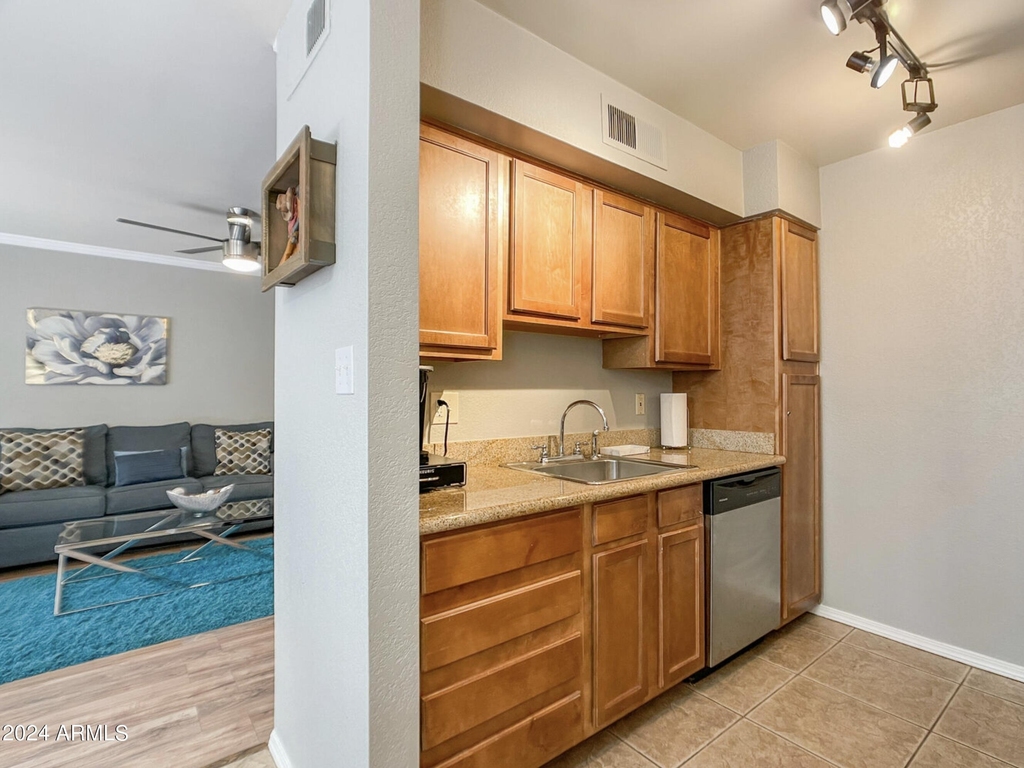 3600 N Hayden Road - Photo 5