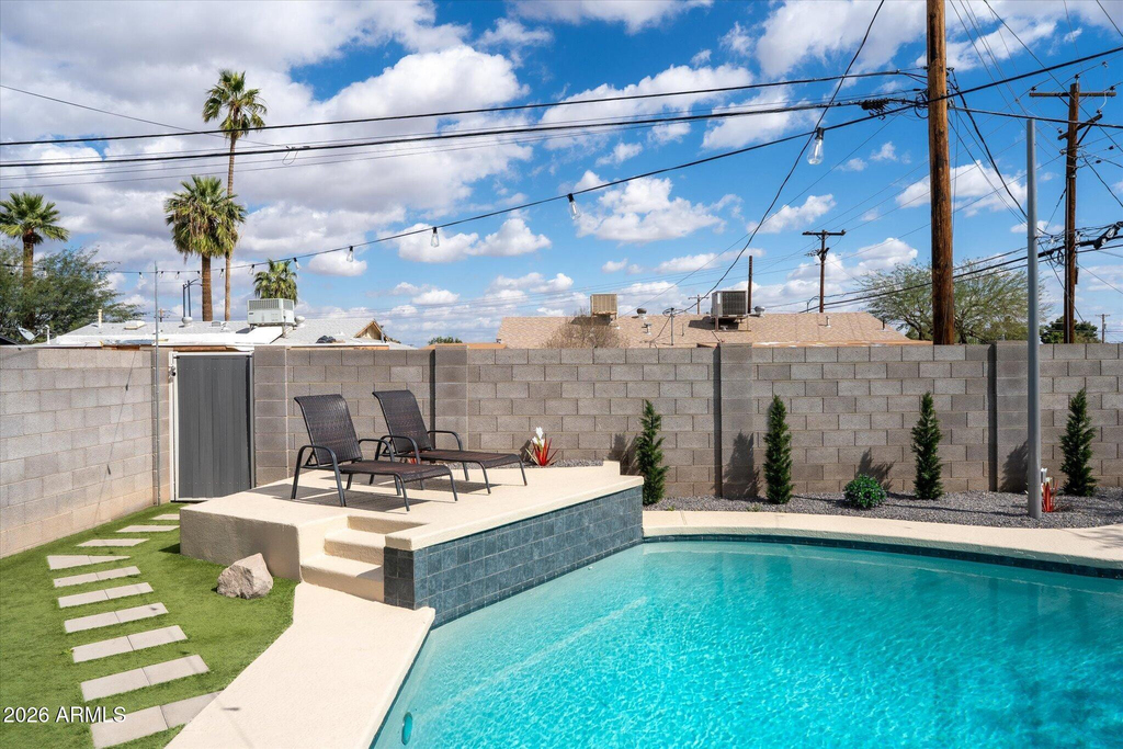 423 N 73rd Place - Photo 4