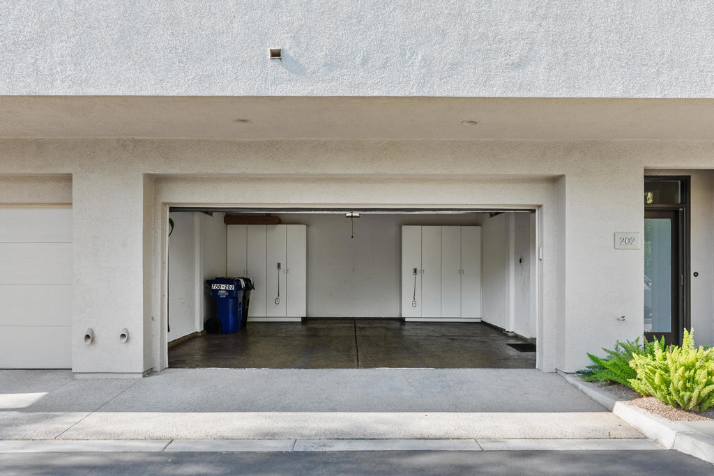 780 E Palm Canyon Drive - Photo 3