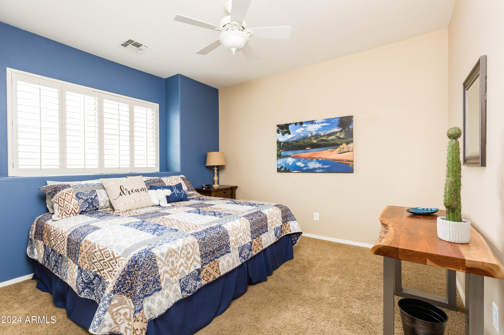 8408 W Midway Avenue - Photo 14