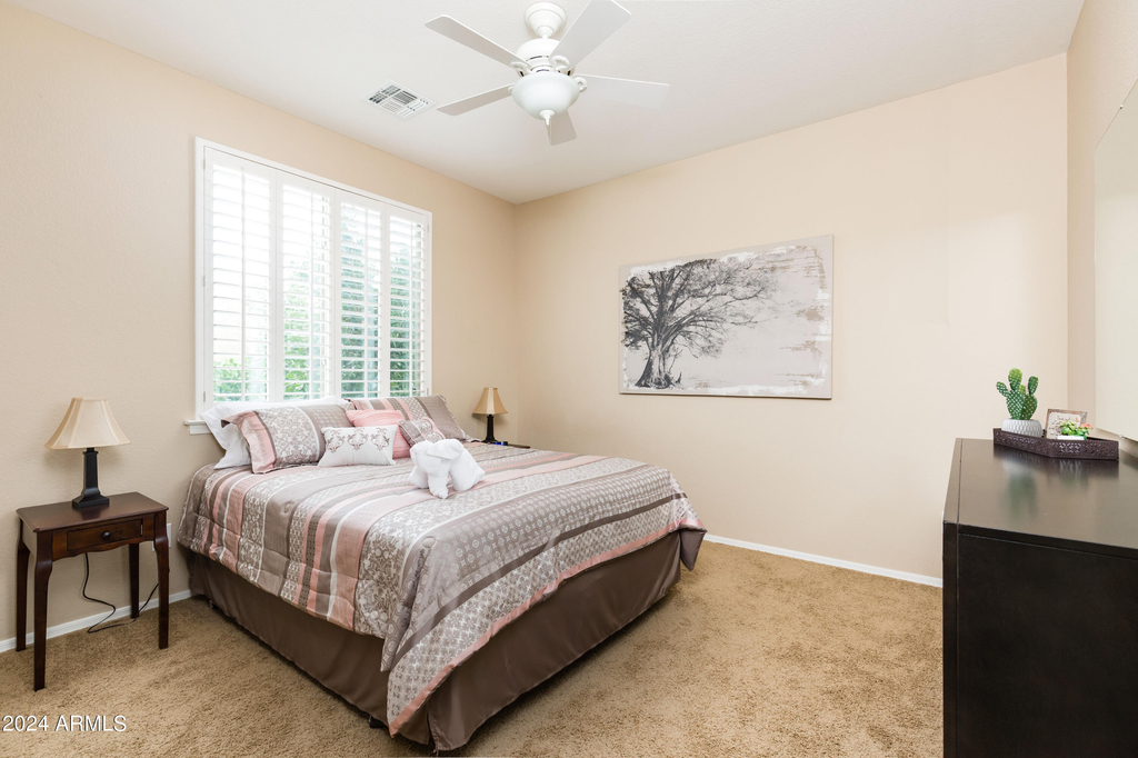 8408 W Midway Avenue - Photo 25