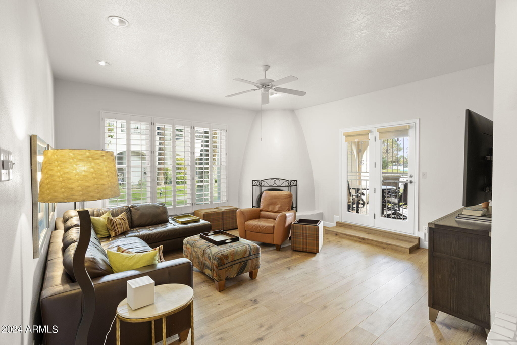 5200 S Lakeshore Drive - Photo 2