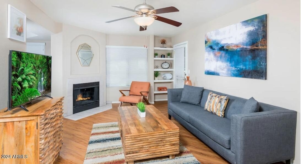 4215 N Drinkwater Boulevard - Photo 1