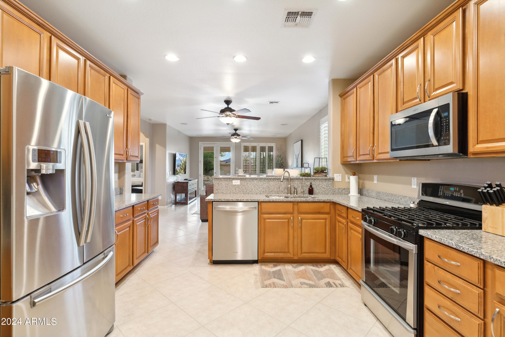 312 S 172nd Drive - Photo 7