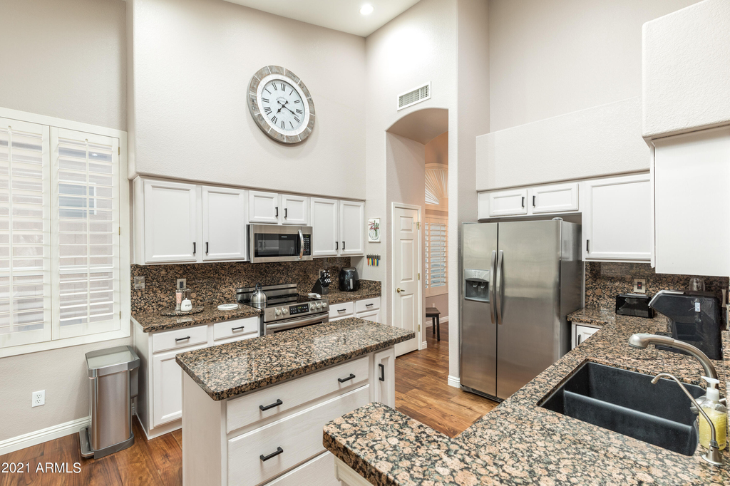 11160 E Greythorn Drive - Photo 11