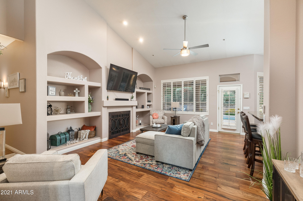 11160 E Greythorn Drive - Photo 4