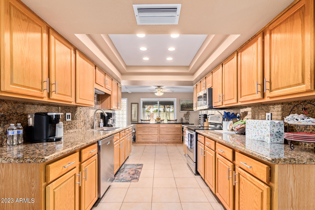 11002 W Pleasant Valley Road - Photo 16
