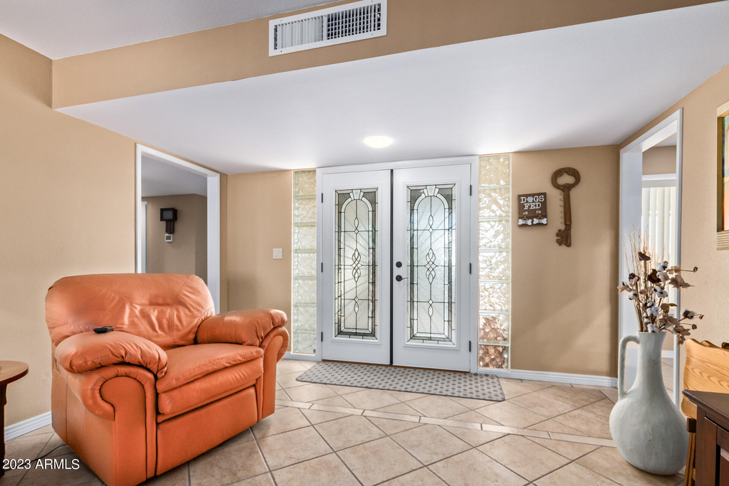 11002 W Pleasant Valley Road - Photo 6