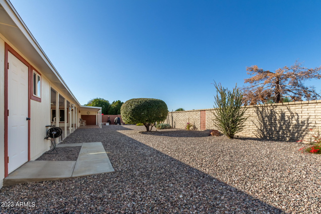 11002 W Pleasant Valley Road - Photo 46