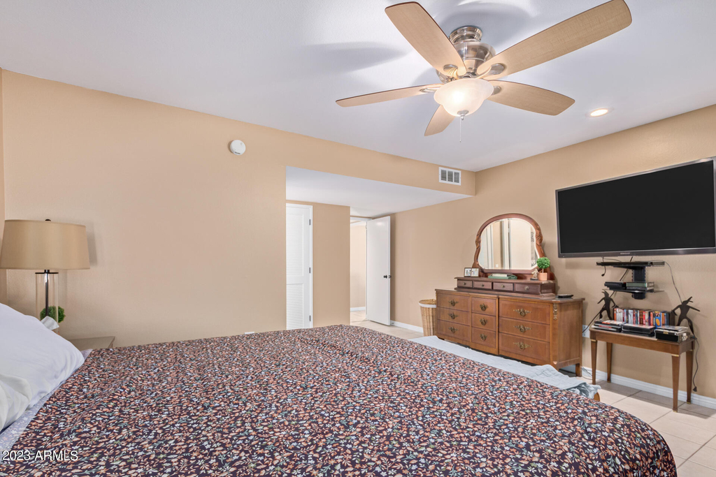 11002 W Pleasant Valley Road - Photo 23