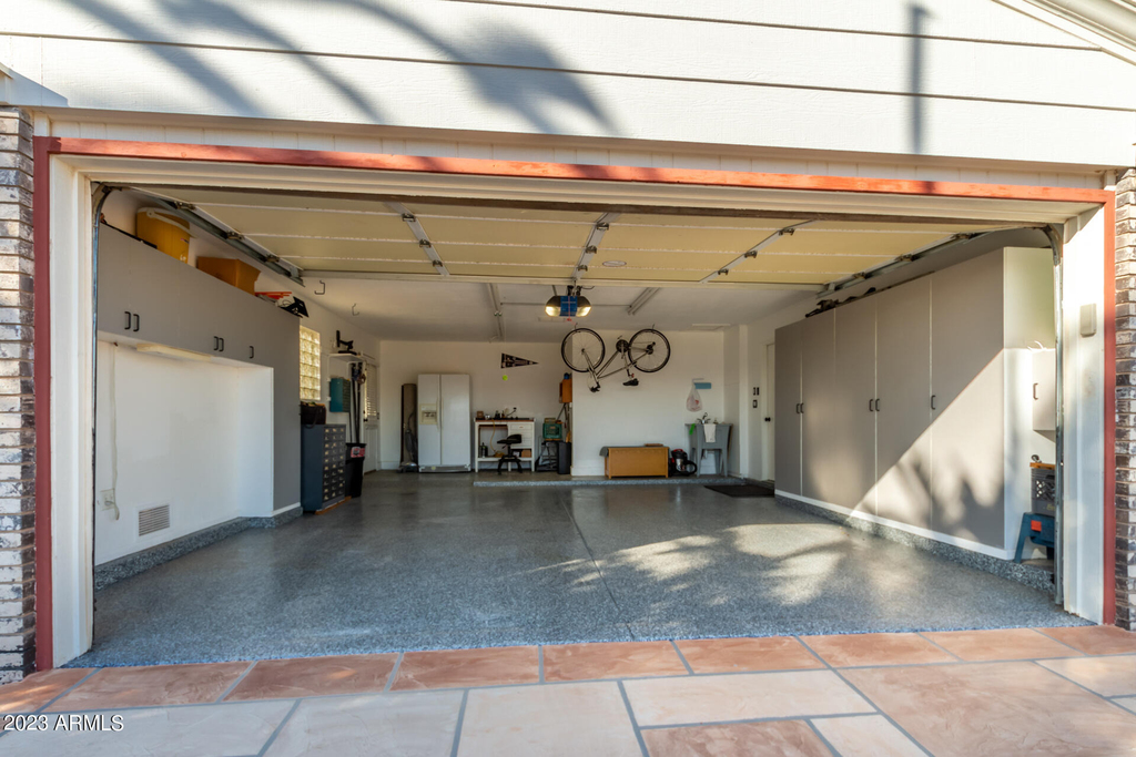 11002 W Pleasant Valley Road - Photo 34